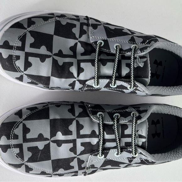 Under Armour Black and Gray Sneakers with Maryland Flag Pattern - Picture 2 of 6